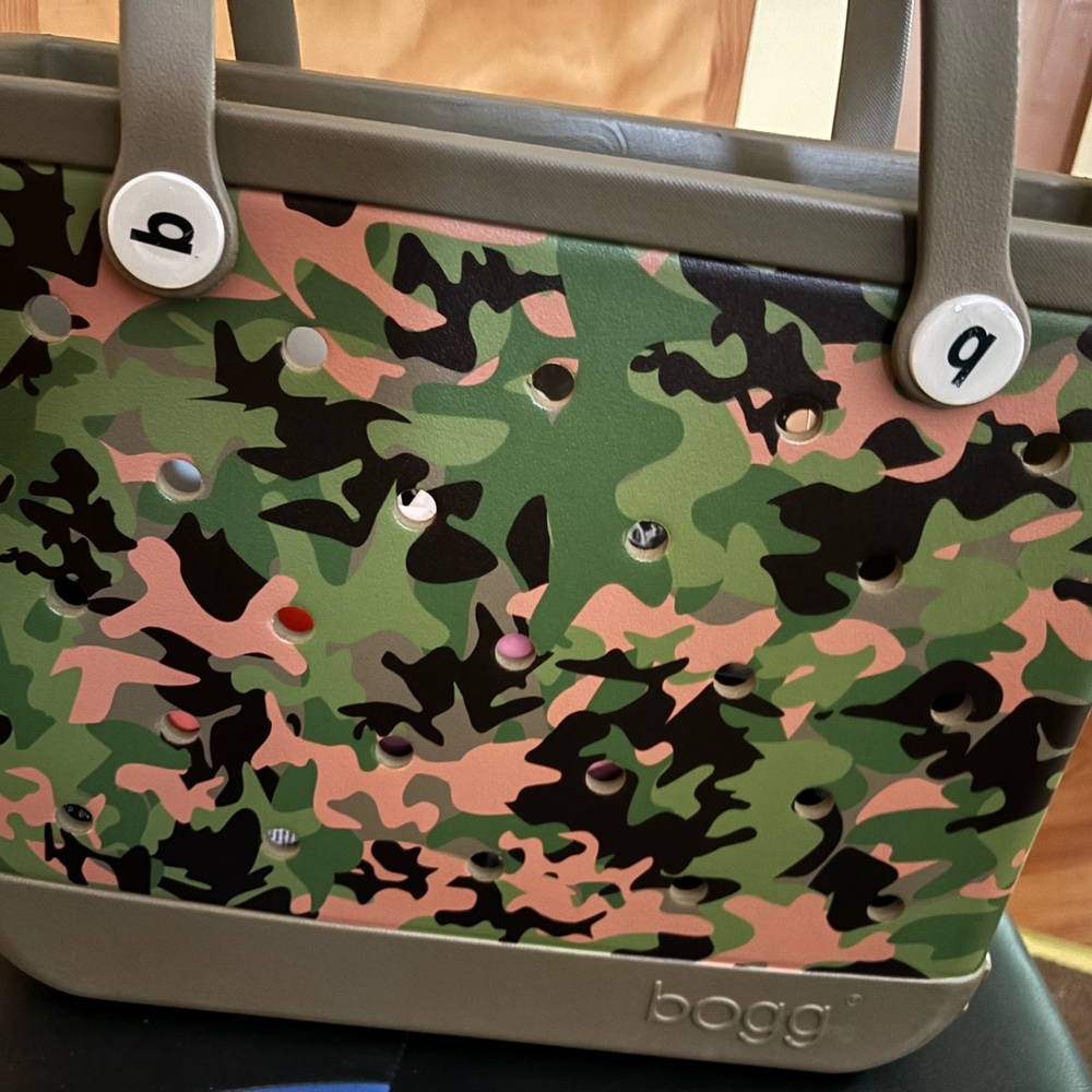 CAMO BABY BOGG BAG *RARE FIND*
